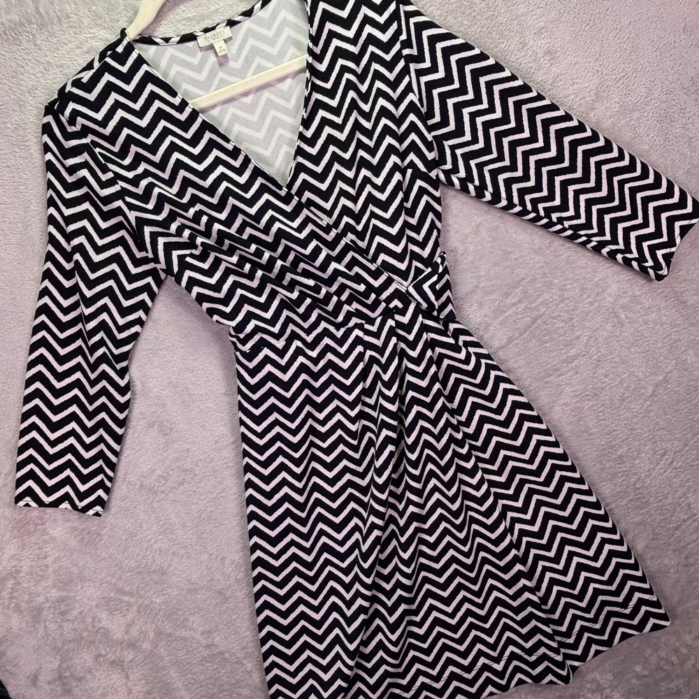 Talbots Women Faux Wrap Dress Sz SP Black White Chevron 3/4 Sleeve V-Neck Petite